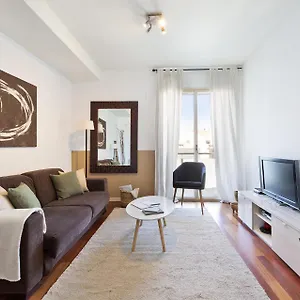 Ola Living Plaza Catalunya , Barcelona Hiszpania